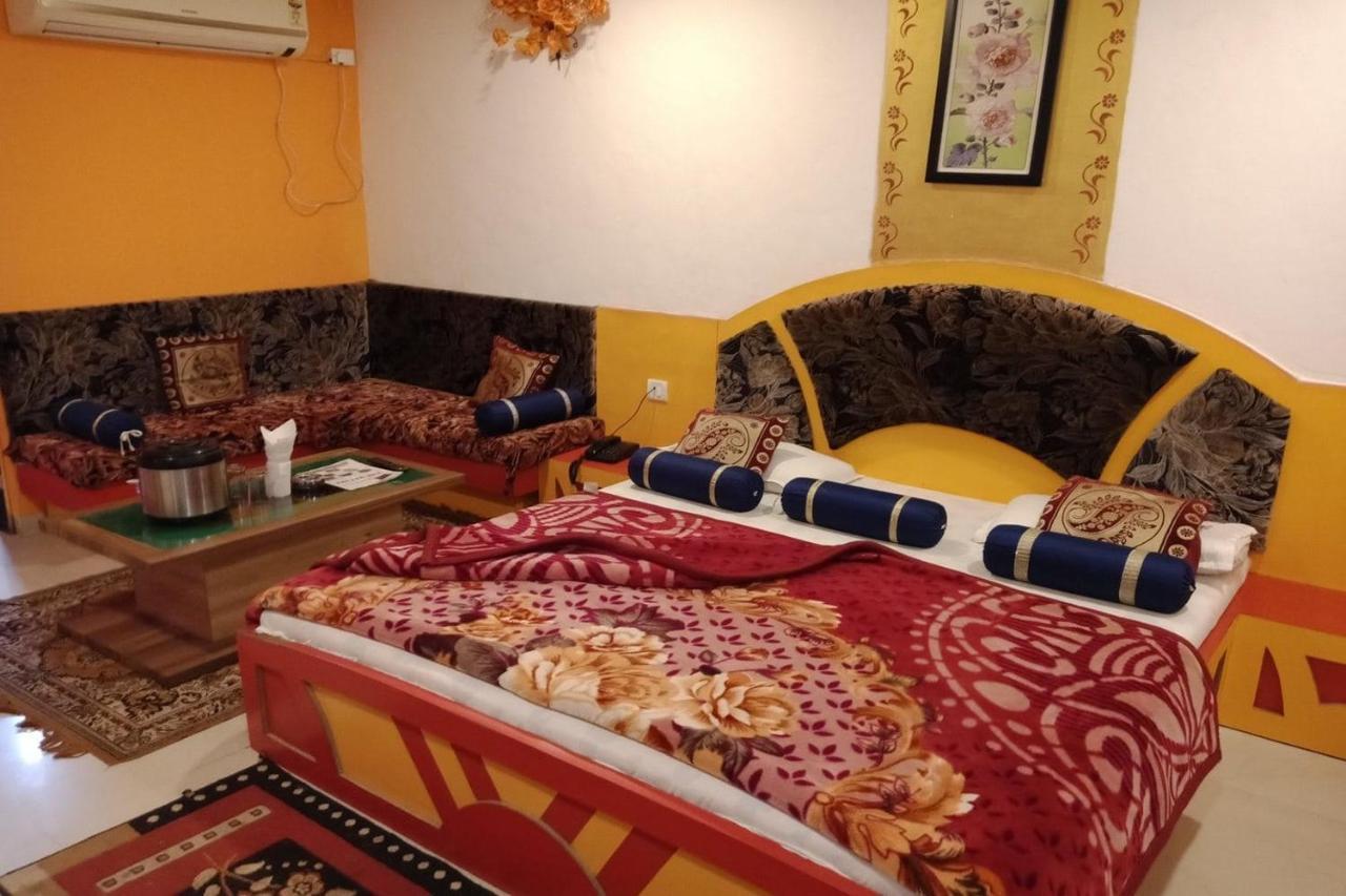 Hotel Prateek Pachmarhi Pachmarhī Εξωτερικό φωτογραφία